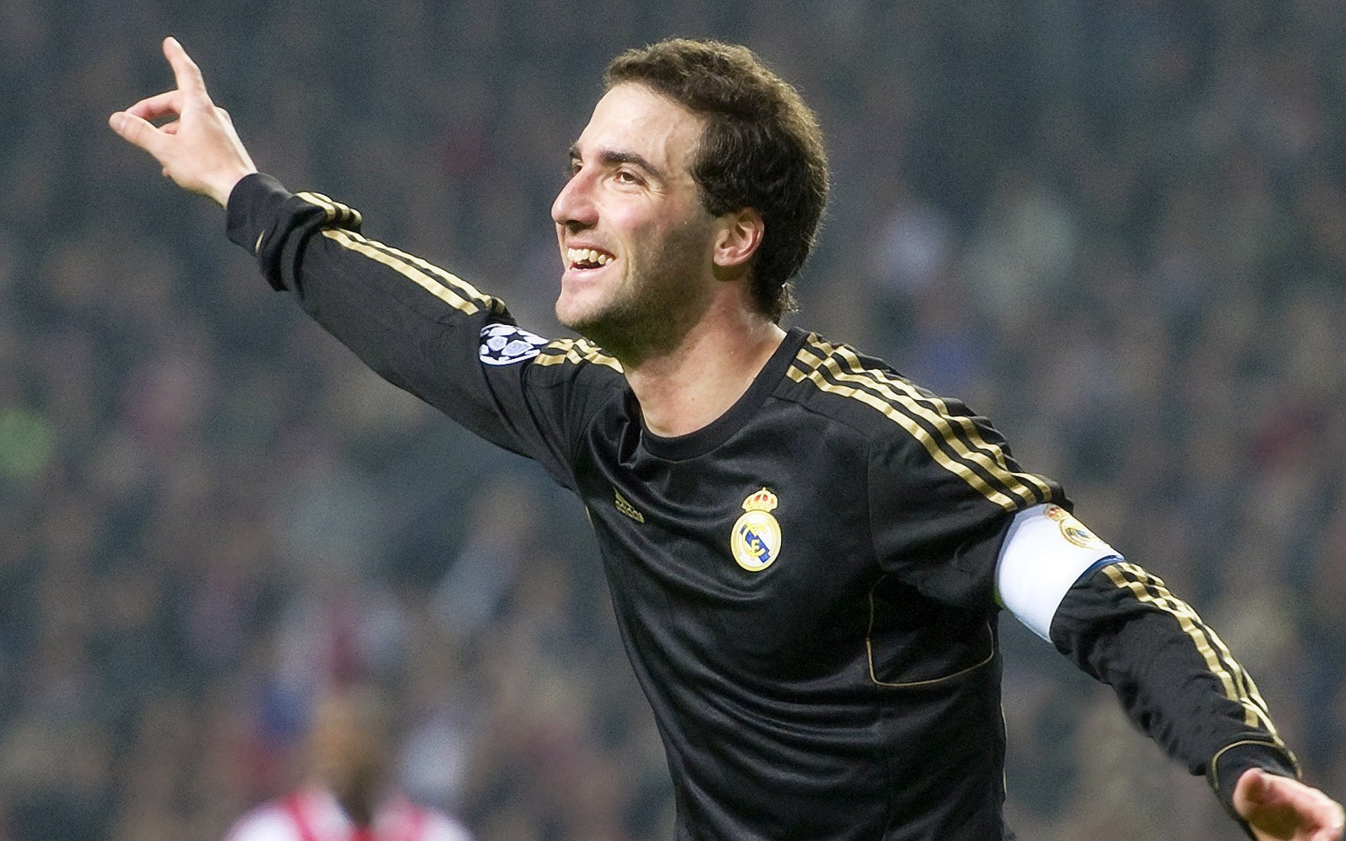 赛点之战WTT冠军赛前瞻：周冠宇伤情更新，多特蒙德冲击连胜纪录