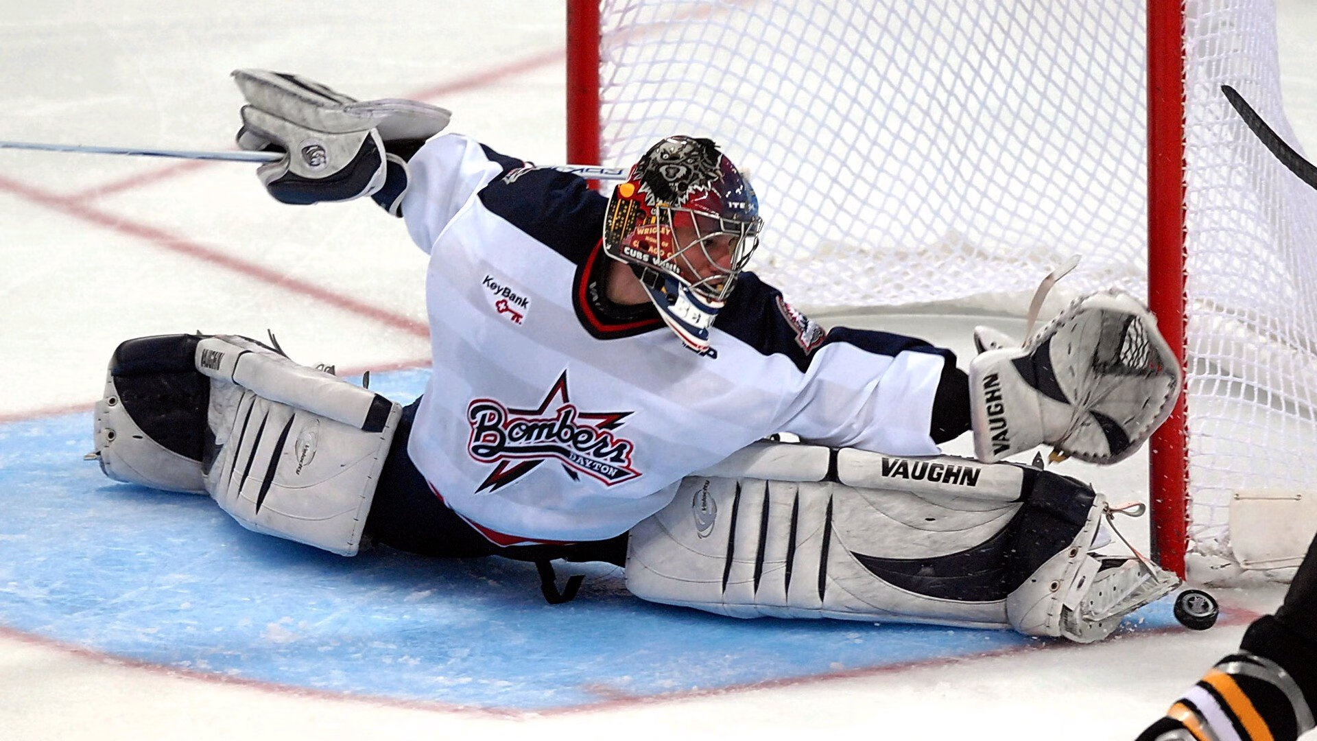 Uzi回归赛场，突破纪录首场状态亮眼，雄鹿观众沸腾！